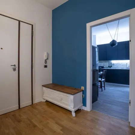 La Via Di Casa Apartment